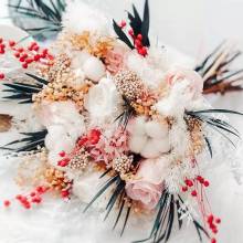 High End Luxury Dried Flower Preserved Rose Bouquet