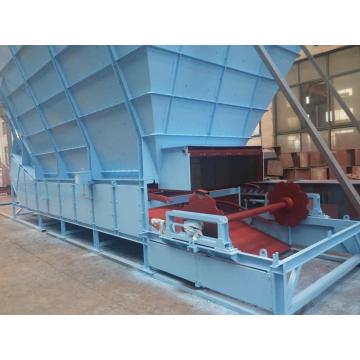 Hopper type slat conveyor