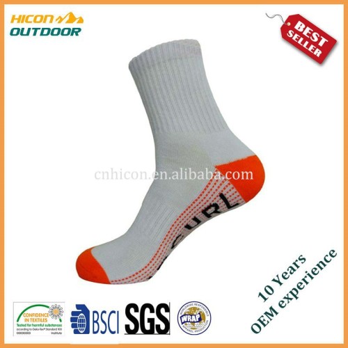 Knitted white cotton custom athletic socks