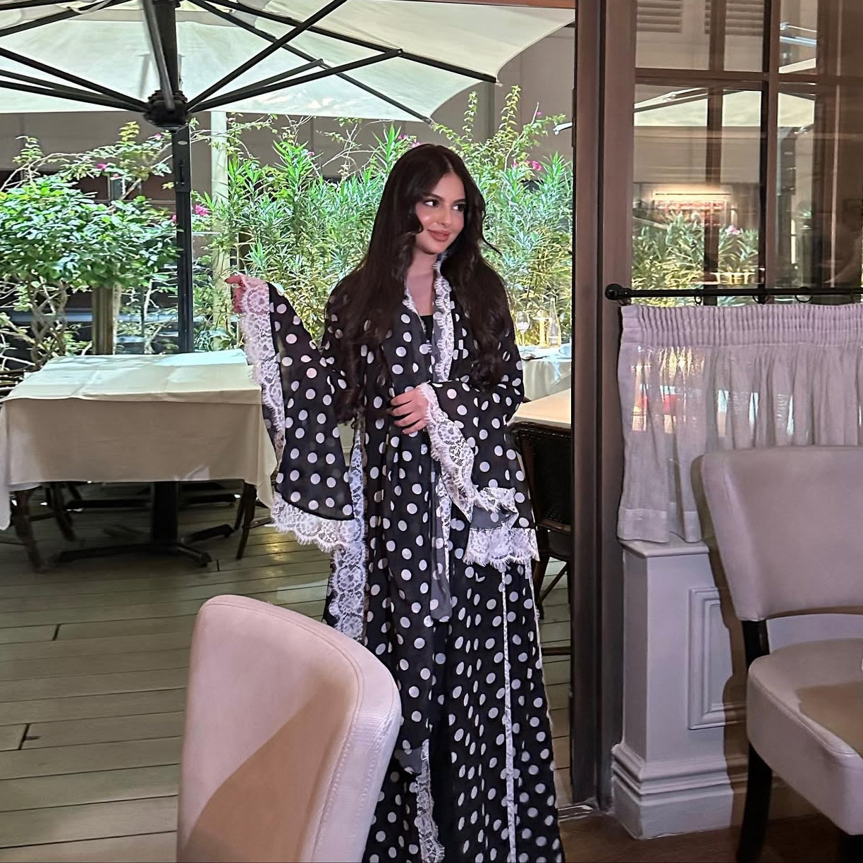ست عبای باز توری خال خالی مشکی با روسری همسان برای زنانه لباس شب عید و خاص به سبک کافتان (9) Black Polka Dot Lace Trim Open Abaya Set with Matching Headscarf for Women Modest Kaftan Style Evening Wear for Eid and Special (9)