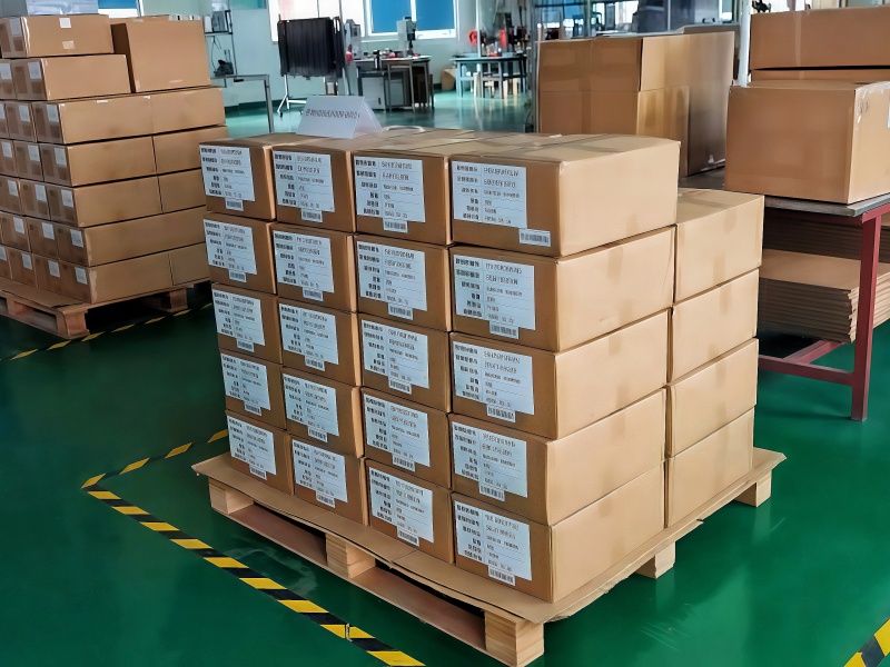 имя по умолчанию default name