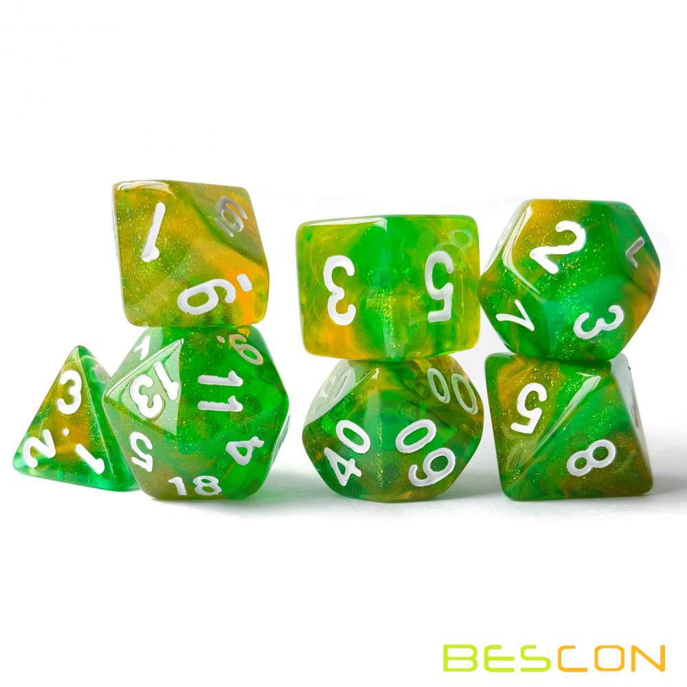 Dice transparent bicolore avec des couleurs de couleur pour les donjons et les dragons jeu de rôle