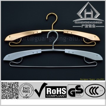 Aluminum outdoor clothes hanger