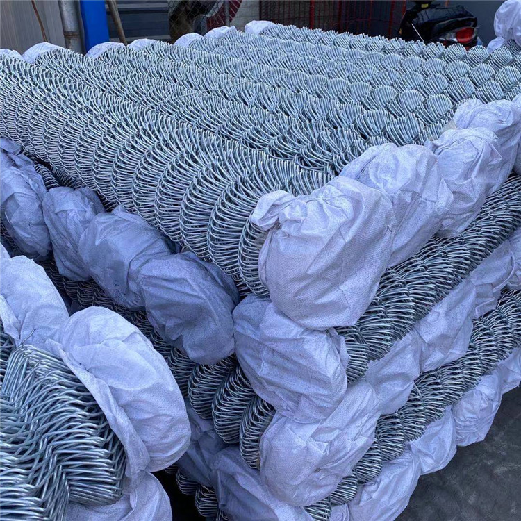 high quality Eco Friendly Galvanized PVC Coated Wire Mesh Chain Link Fence