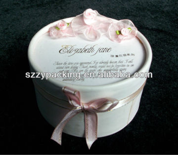 round classy gift boxes