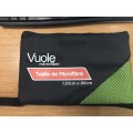 Serviette de gym en microfibre absorbante avec poche zippée