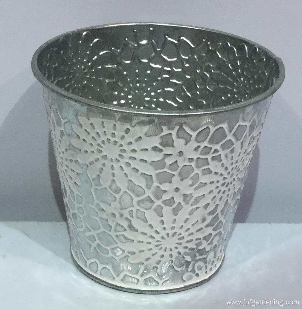 Metal color carving bucket