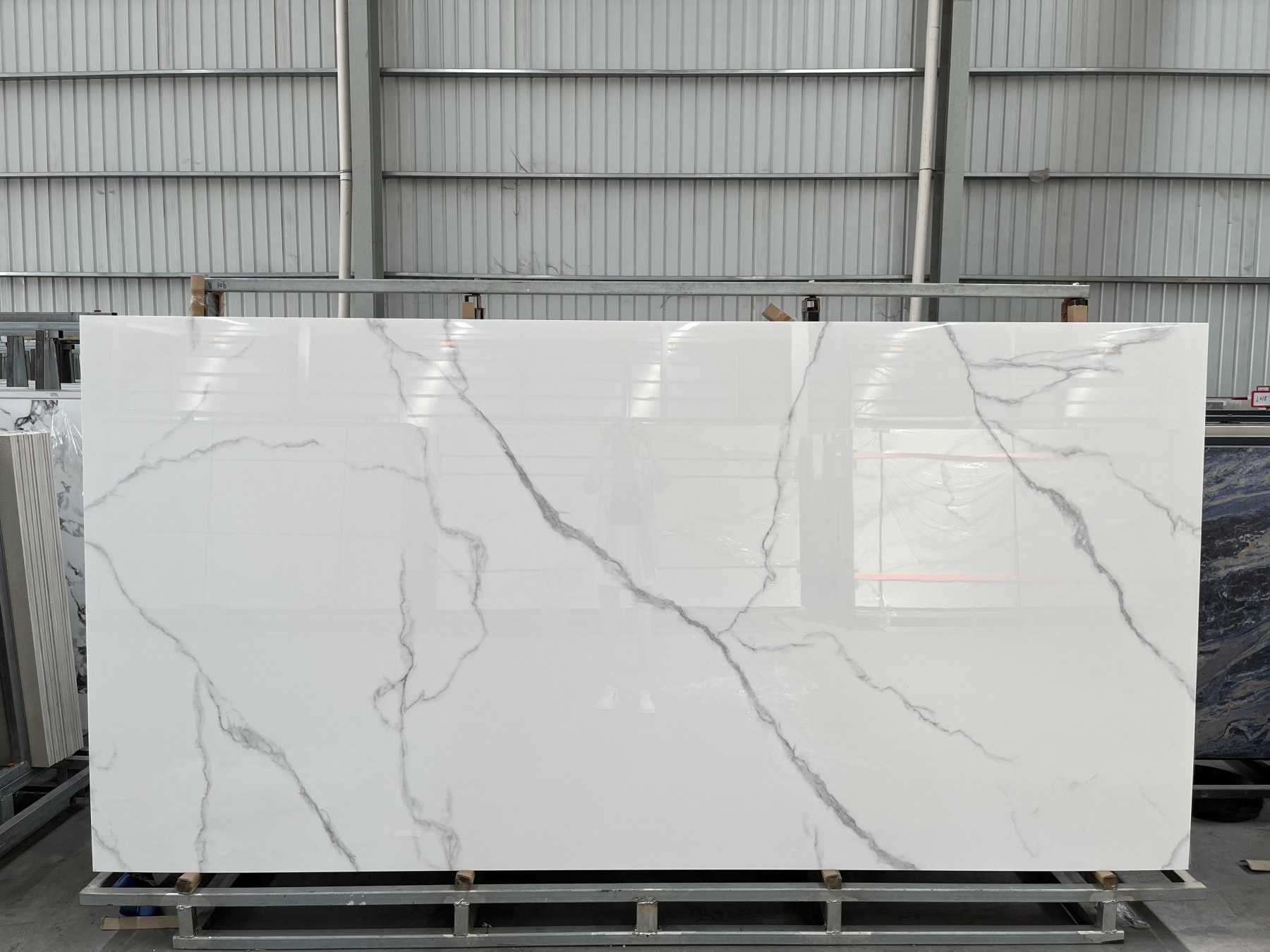 nume implicit default name