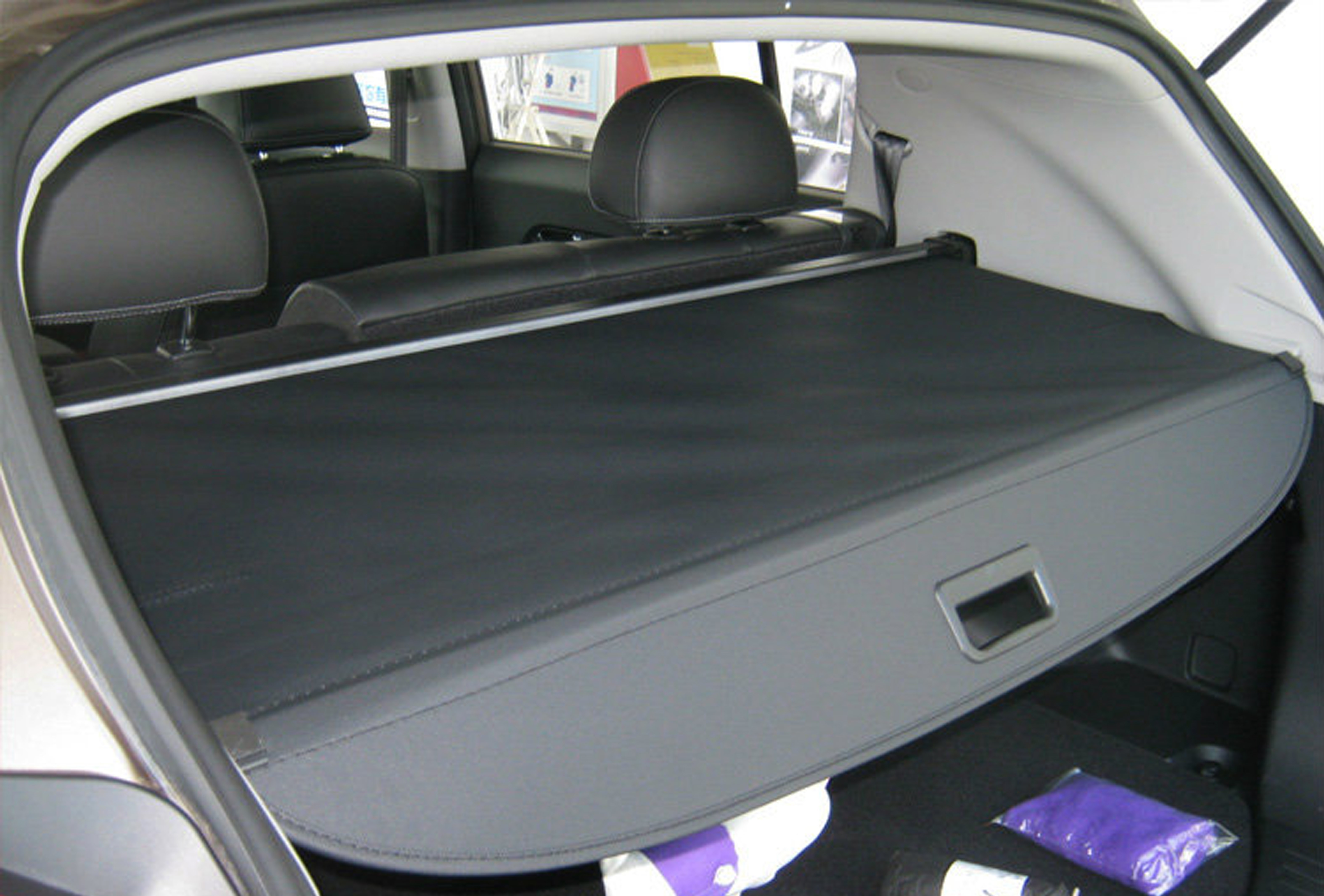 Cargo cover 2011 Kia Sportage R