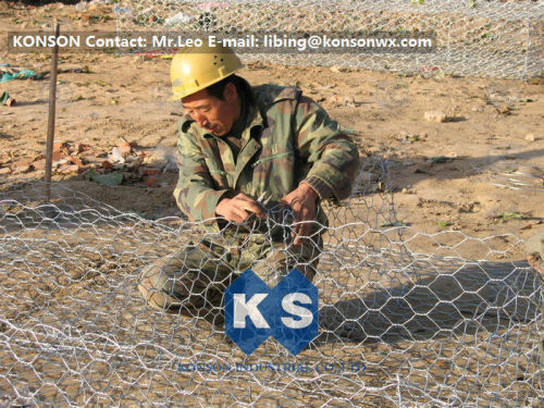 Hot Dip Galvanized Wire 2x1x1m Pvc Coated Gabion Boxes Preventing Of Rock Breaking