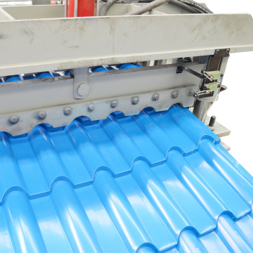 Glazed roof panel step tile forming machine