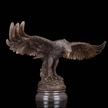 Durable artworks glede vintage brass eagle flying sculpture garden decor bronze statue with marble base hawk sculpture