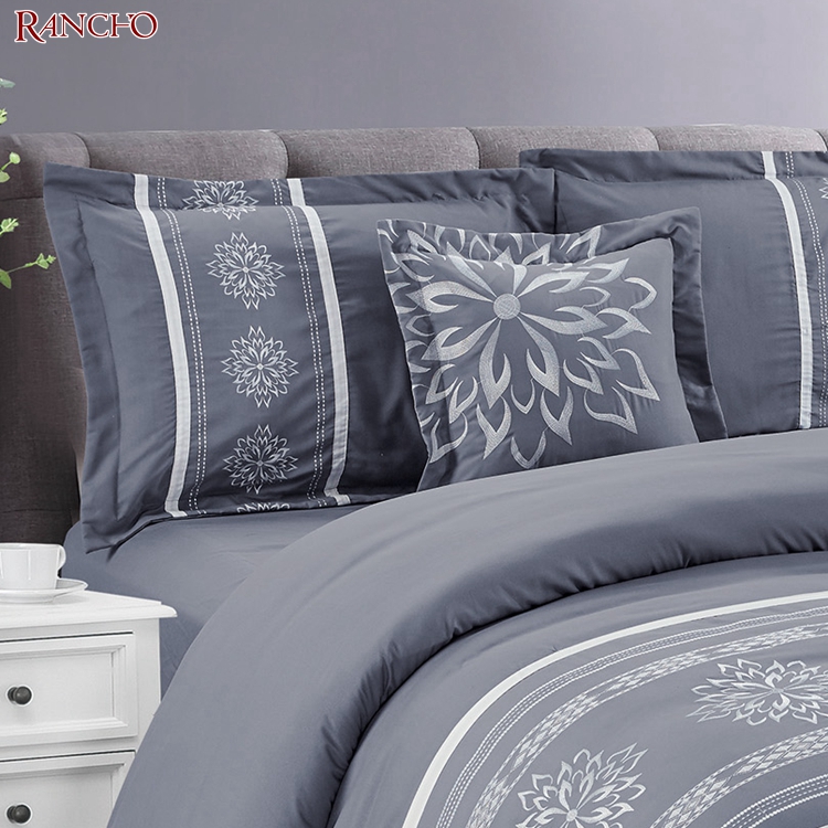 Wholesale bedding set with comforter and match curtains comforter designer bed sheet towels bedsheet sets with comforter