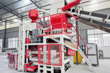 Gypsum building materials manufacturing machine