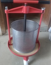 14L Fruit Press: Juicing Made Easy