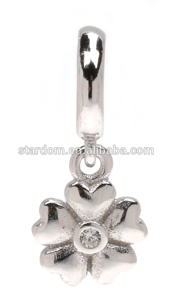 Flower shaped 925 sterling silve pendant