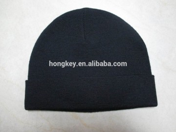 black color warm beanie hat