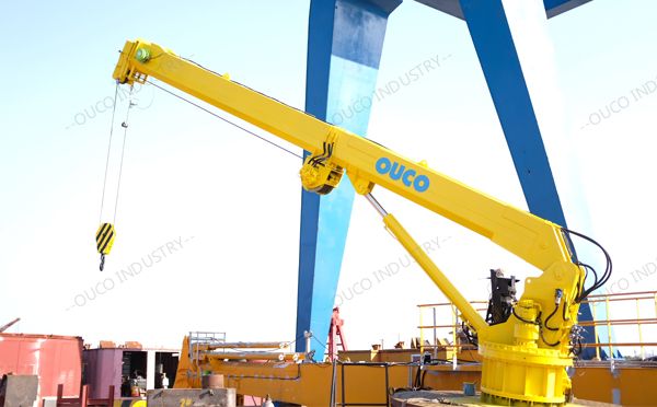 0.2T20M Telescopic crane