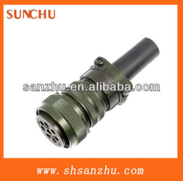SMS3106A20-18S SERVO PLUG