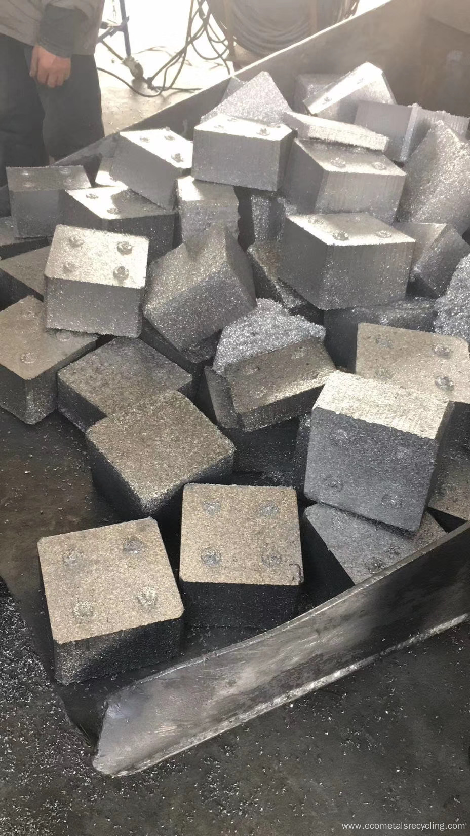 Hydraulic Aluminum Scraps Chips Briquette Making Machine