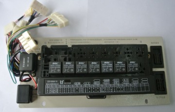 low voltage main power distribution panel for truck