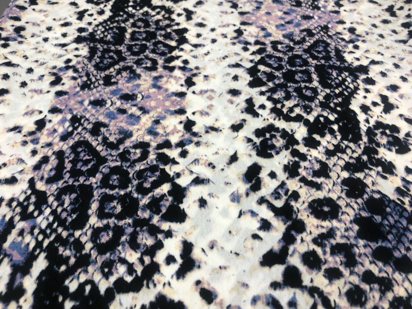 100% polyester fine crepe fabric printed crepe fabric fish scale fabric