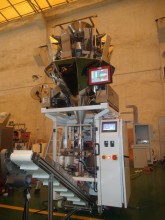 Vertical automatic biscuits packaging machine (Max 500g)