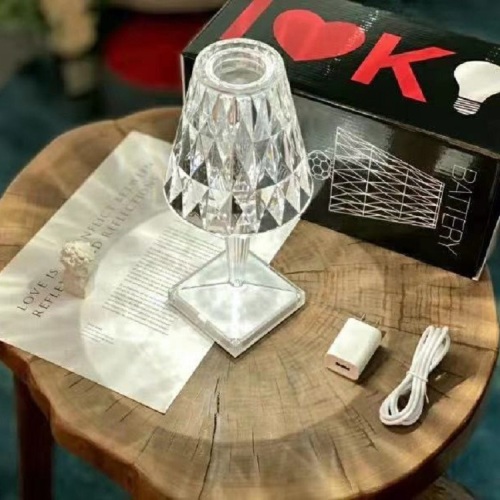 Candeeiro de mesa moderno com led de cristal