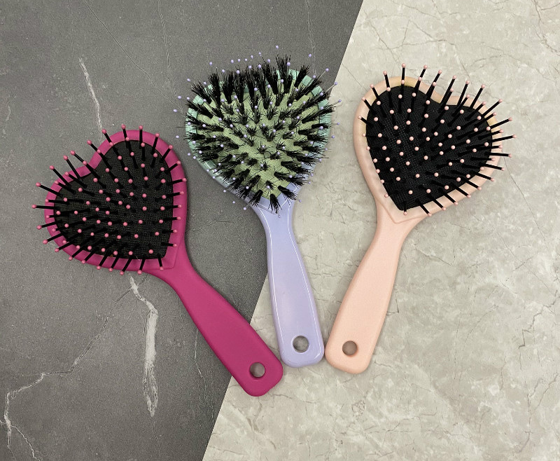 Creative Love Cute Air Cushion Massage Comb Mini Travel Portable Hairdressing Comb Factory Wholesale