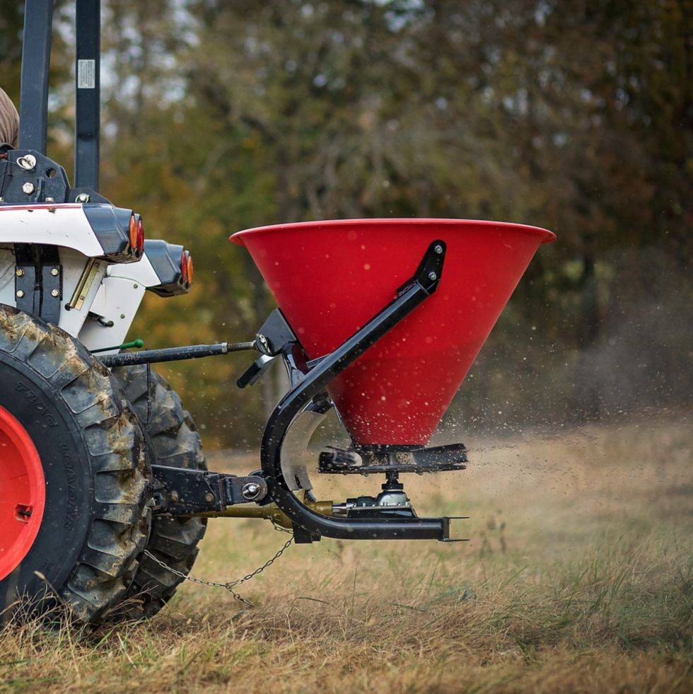 PTO drive fertilizer spreader