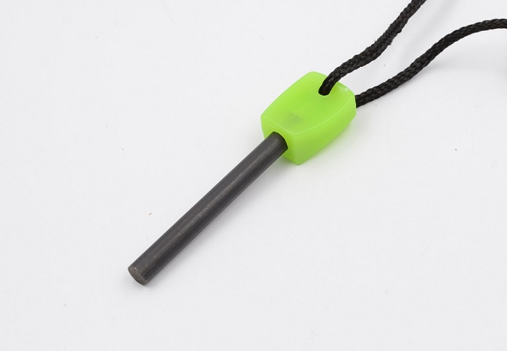 Luminous ferro rod fire starter with handle glow in the dark,Outdoor magnesium flint fire starter with luminous handle