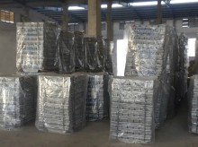 Tin Ingot with Sn 99.9% Min LME Standard