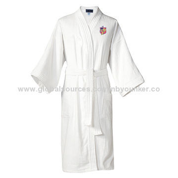 100% cotton hotel bathrobe