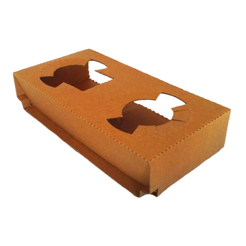 Corrugated bottle carrier tray