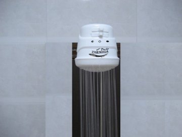 Long use life high quality electric shower