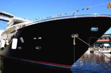 Yacht-Crystal in The Night