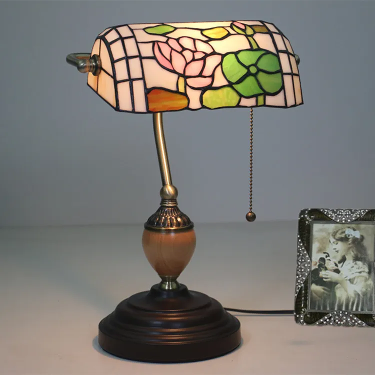 European Bank Lights, Artistic Bars and Cafes, Nostalgic Desk Lamps