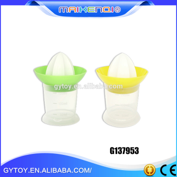 Newest design high quality hand plastic lemon squeezers