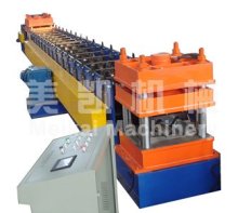 Speedway guard roll forming machine