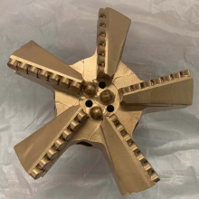 Huanghe whirlwind 254 mm diameter water well drilling bits  PDC concave  well drill bits 5wings