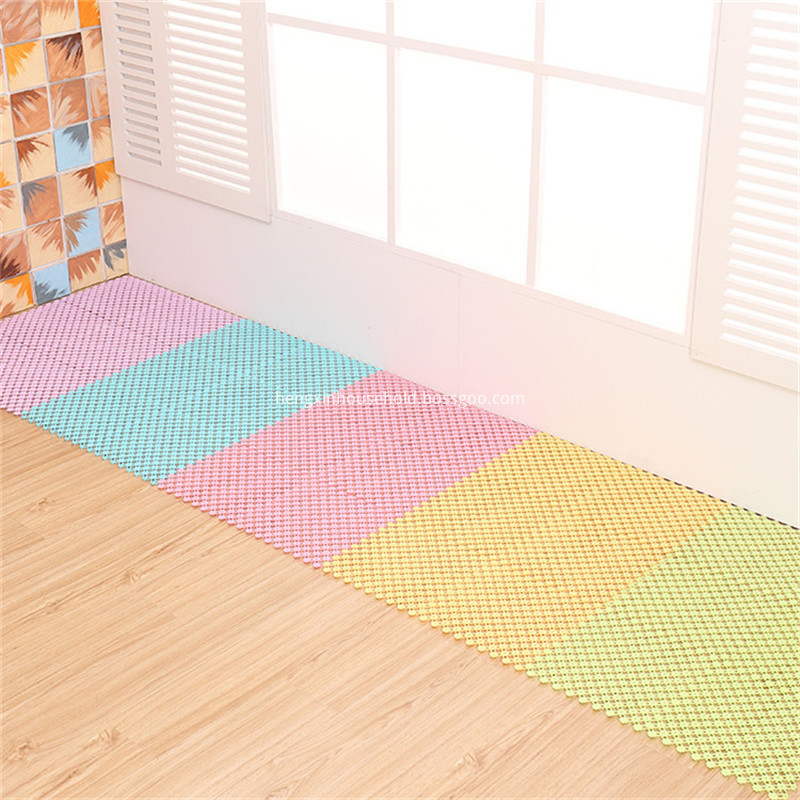 plastic bathroom floor mat