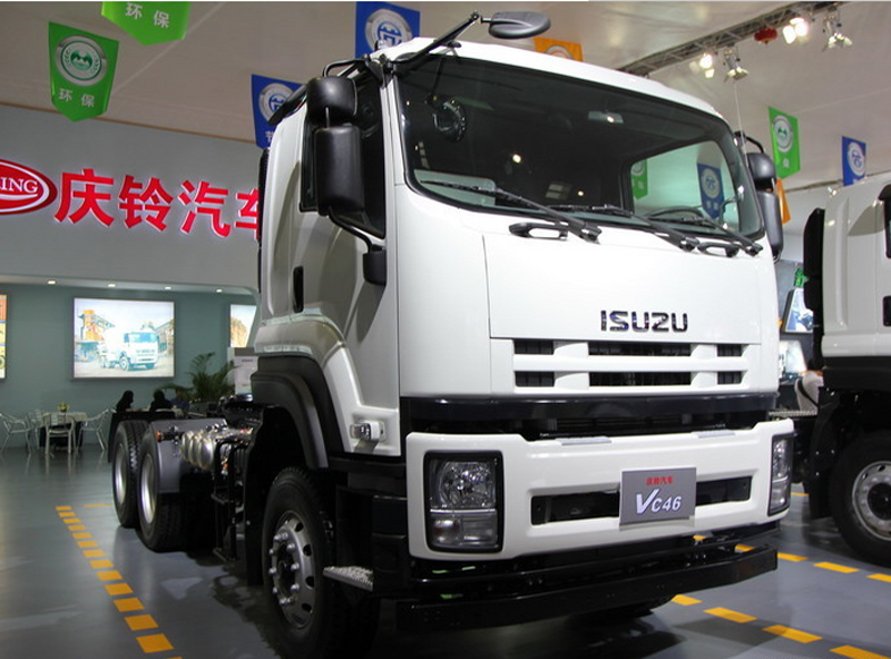 ISUZU 350HP tractor head