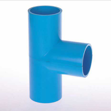 UPVC JIS K-6743 Tekanan Tee Warna Biru