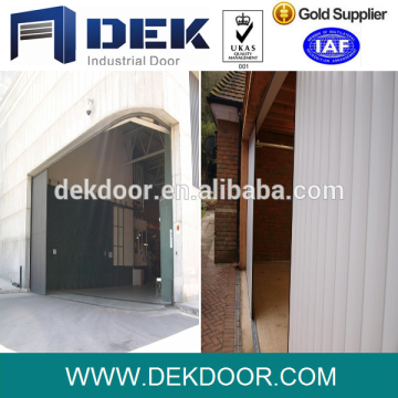 Polyurethane sandwich round-the-corner door