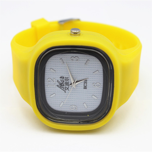 2018 hot sale new silicone watch  (guoxiuling)