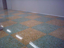 Solvent-free colored sand floor for shops