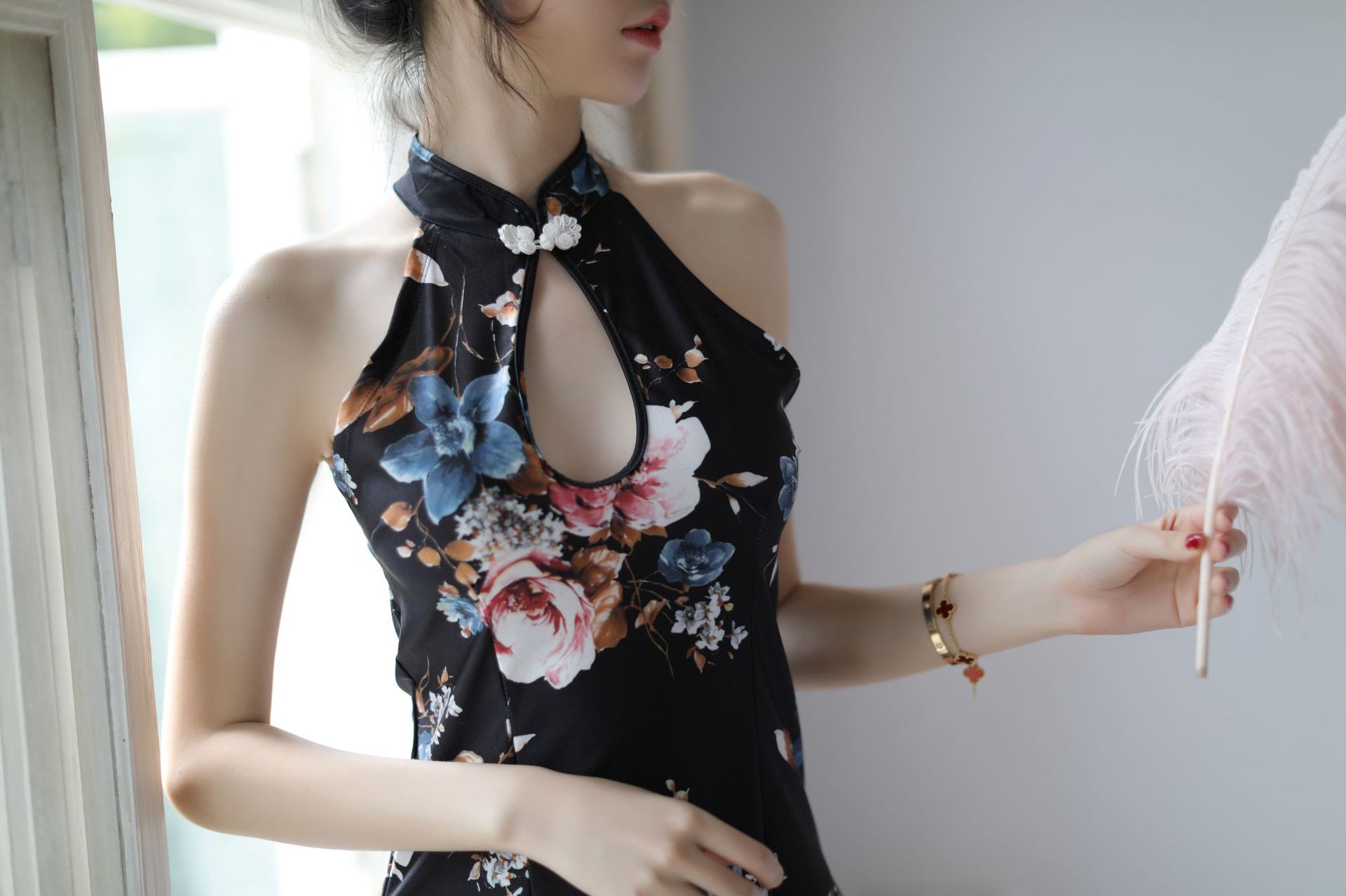 Оптовая цена сексуального нижнего белья Wholesale Price of Sexy Lingerie