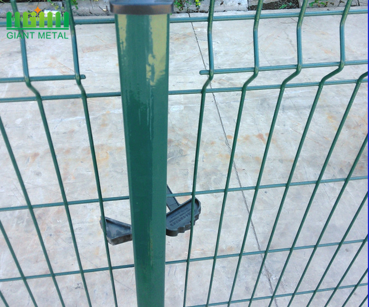 High Quality PVC Coated Triangle Bending Fence