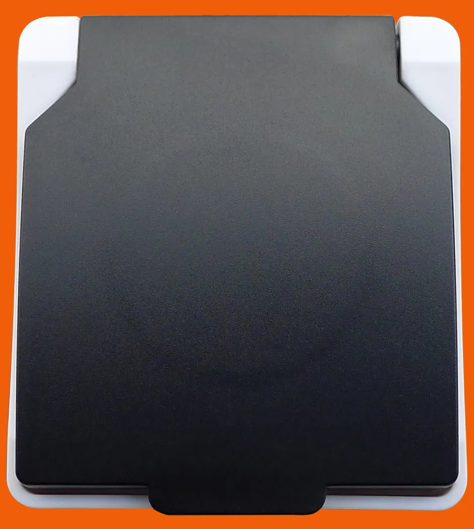 Single-Gang Socket with Grounding for Outdoor Installation 16A IP54