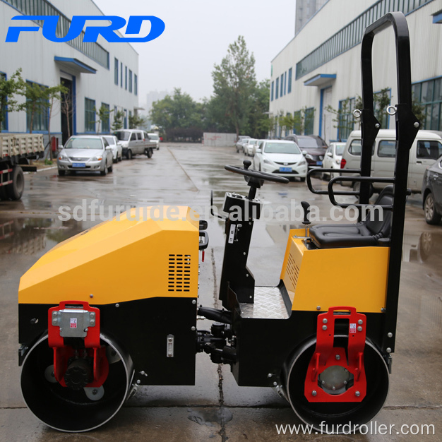 FYL-890 Vibrator Roller for Compacted Concrete Paving